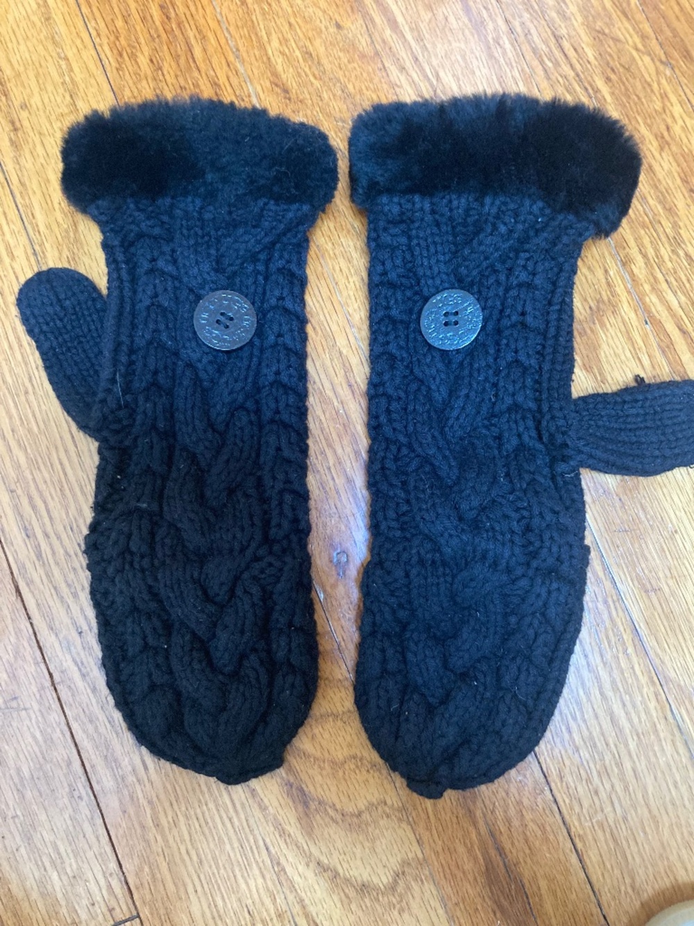 Ugg Mittens with Fur Trim Fold Over Flap
